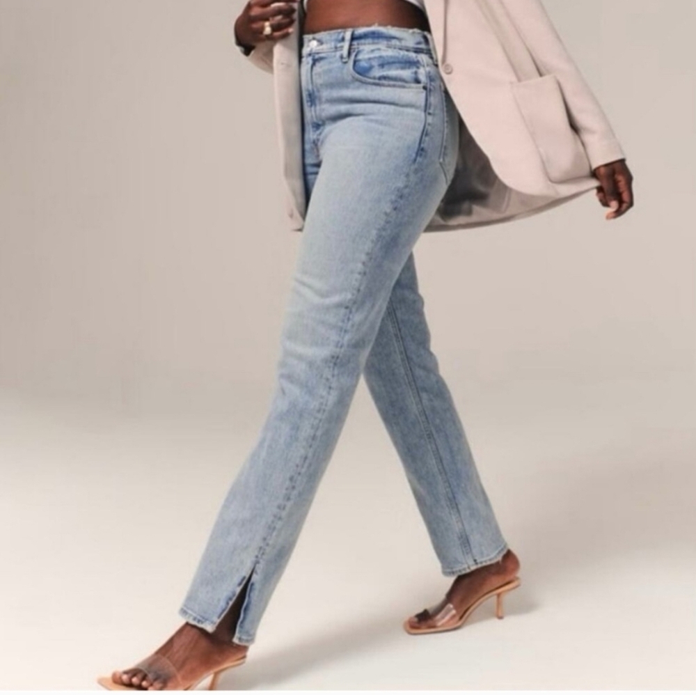 Abercrombie & Fitch Curve Love Ultra High Rise 90s Straight Jean Slit Hem Petite